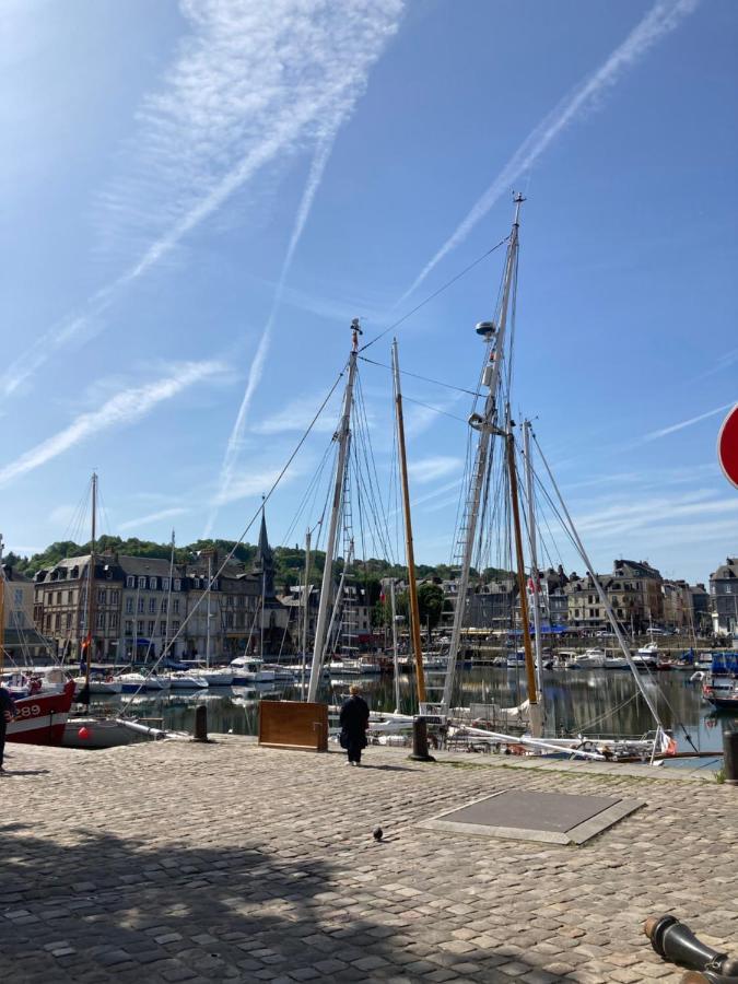 La Luciole Apartment Honfleur Bagian luar foto