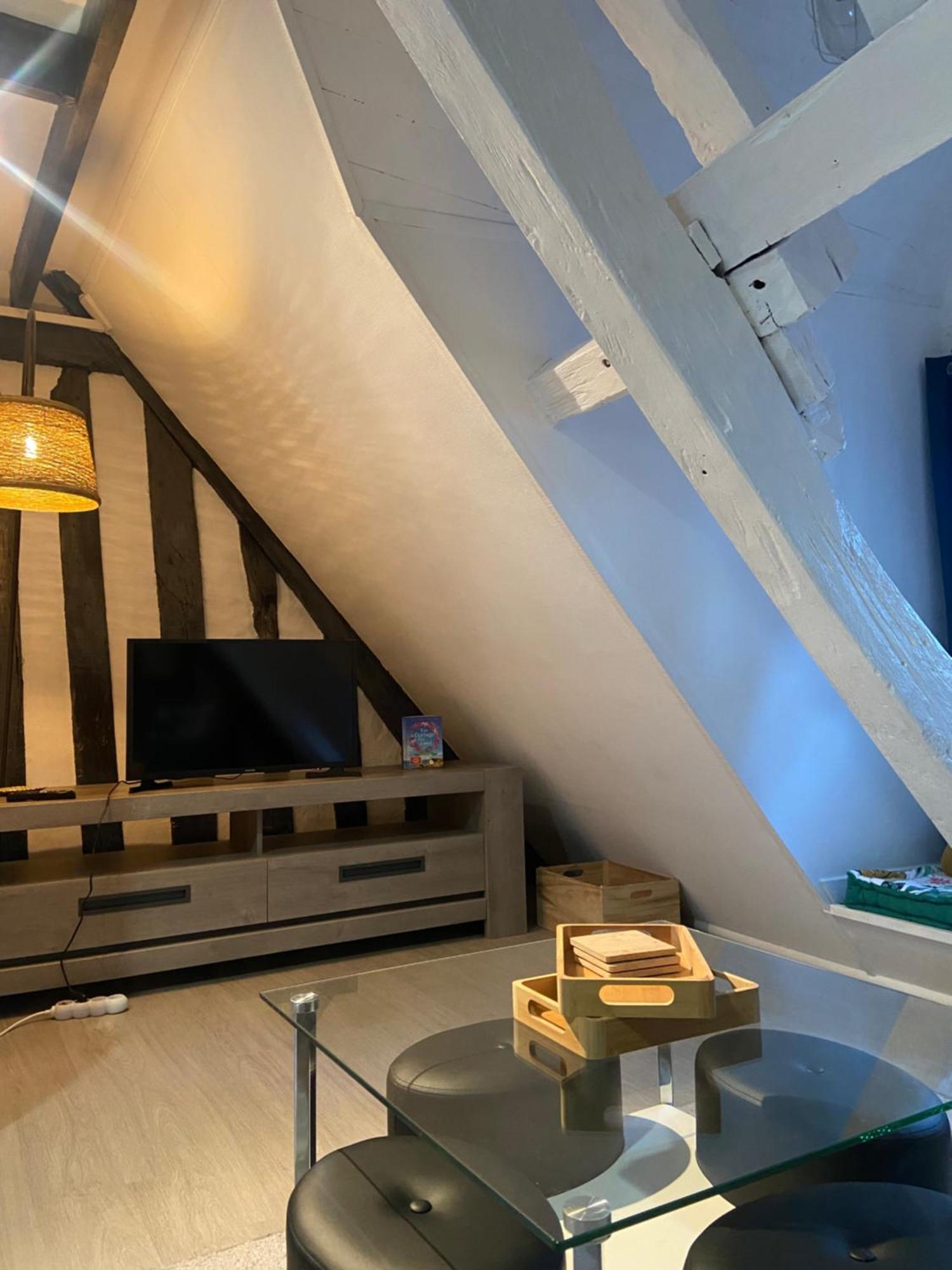 La Luciole Apartment Honfleur Bagian luar foto